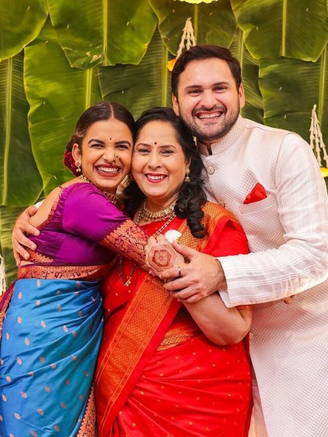 siddharth chandekar Family Photo