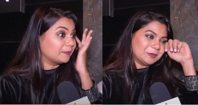 ekda yeun tar bagha marathi movie main lead namrata sambherao and her family gets emotional after premiere watch video