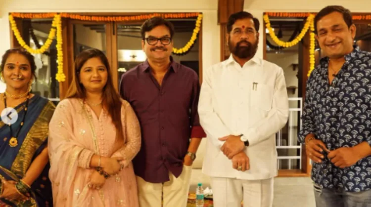 Mangesh Desai On Prasad Oak