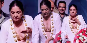 "थोडीतरी लाज बाळगा", ६६ वर्षीय नीना गुप्तांनी ओलांडल्या वयाच्या मर्यादा, बोल्ड लूक पाहून नेटकरी भडकले, म्हणाले, "म्हातारपणात..."