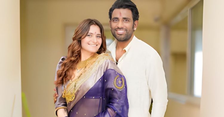 Arti singh adopt child